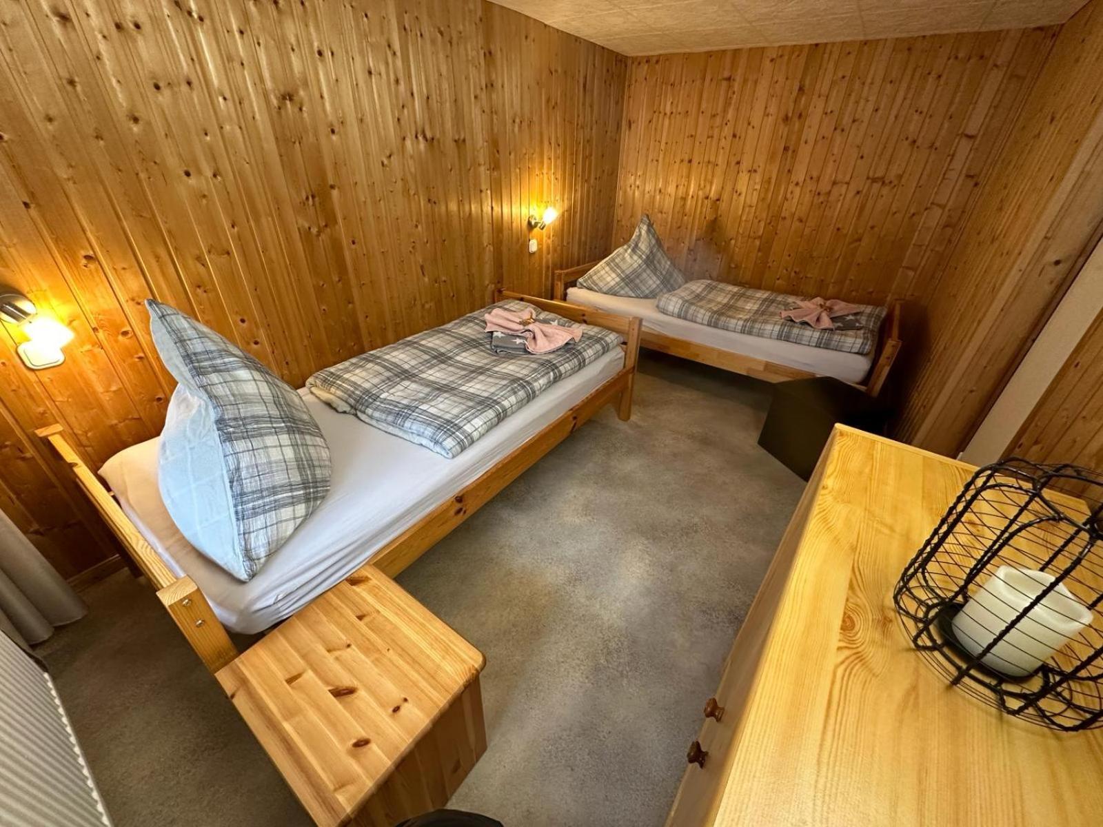 Christels Ferienwohnung 1 In Thale Mit Sonnenterrasse Und Grill Екстер'єр фото