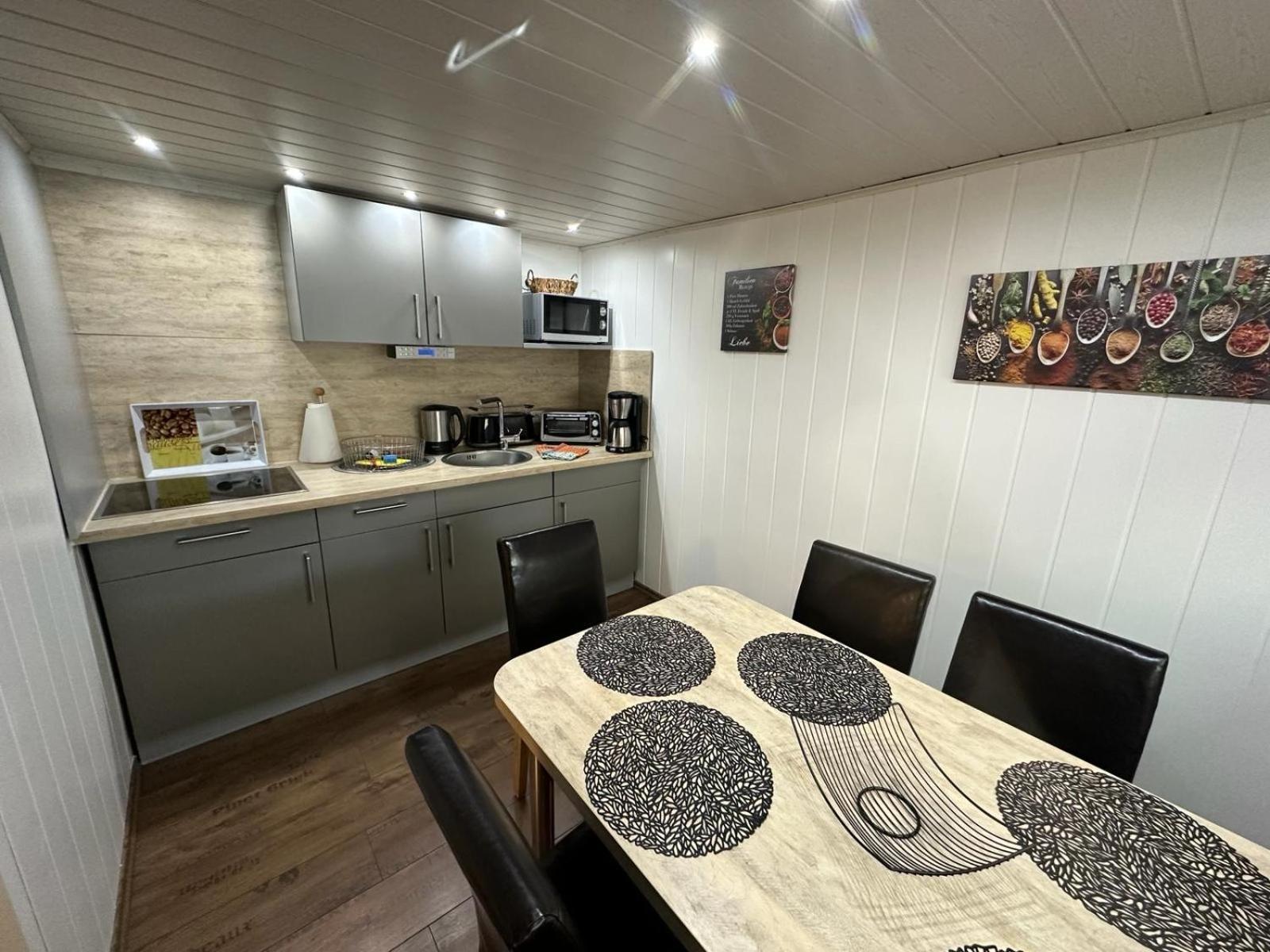 Christels Ferienwohnung 1 In Thale Mit Sonnenterrasse Und Grill Екстер'єр фото